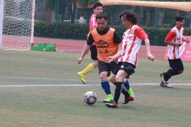 上半场战况：切尔西2-1富勒姆，佩德罗闪电进球，罗杰斯再添一分